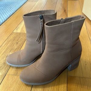 TOMS Ankle Boots